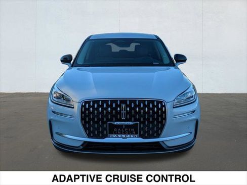 New 2025 Lincoln Corsair Reserve image 4