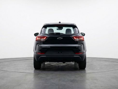 Used 2025 Chevrolet TrailBlazer LT w/ Driver Confidence Package AWD/4WD image 7