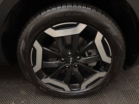 Certified 2024 Kia Telluride S image 26