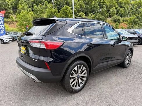 Used 2021 Ford Escape Titanium AWD/4WD image 14