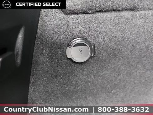 Used 2022 Volkswagen Taos SEL image 28