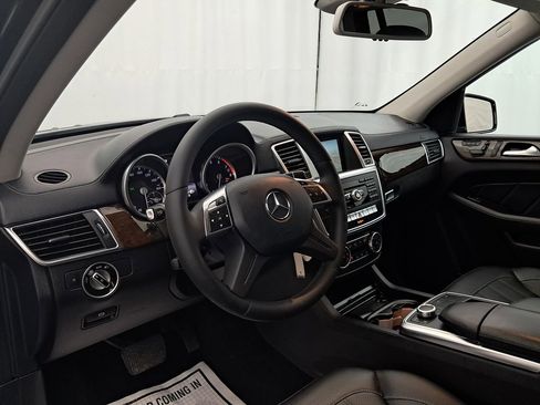 Used 2016 Mercedes-Benz GL 450 4MATIC image 6