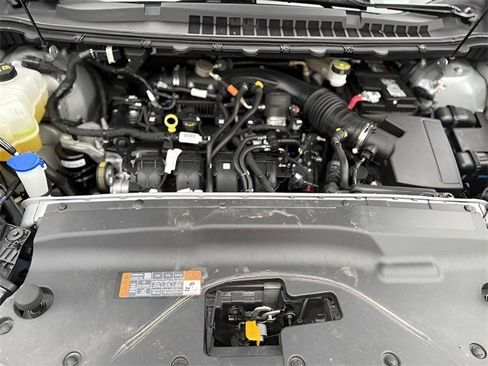 Used 2024 Ford Edge SEL image 17