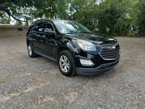 Used 2017 Chevrolet Equinox LT w/ Convenience Package image 3