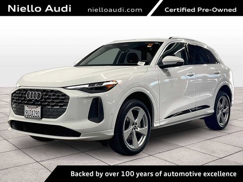 Certified 2025 Audi Q5 Premium Plus w/ Premium Plus AWD/4WD image 1