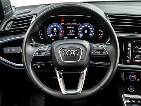Used 2025 Audi Q3 2.0T Premium Plus w/ Premium Plus Package image 19