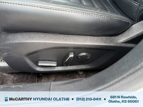 Used 2017 Ford Fusion SE FWD image 18