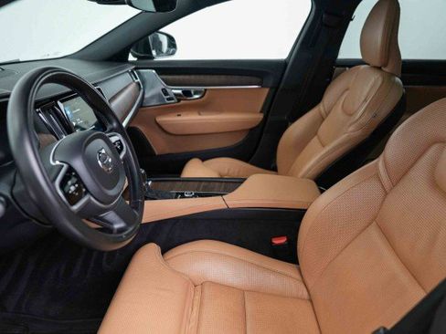 Used 2021 Volvo V90 T6 Inscription w/ Climate Package image 19