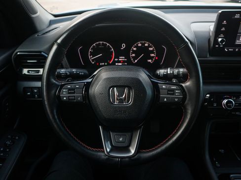 Used 2024 Honda Pilot TrailSport image 18