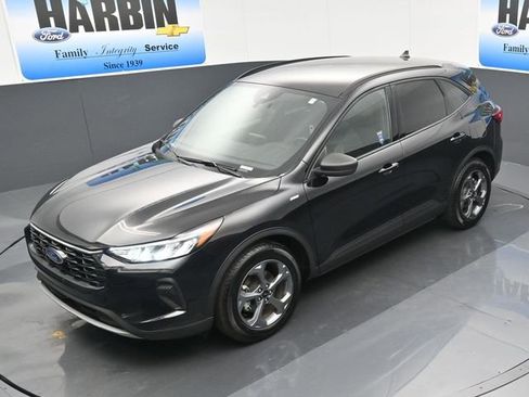 Used 2025 Ford Escape ST-Line image 23