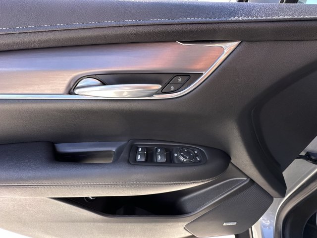 Certified 2024 Cadillac XT5 Luxury FWD image 21