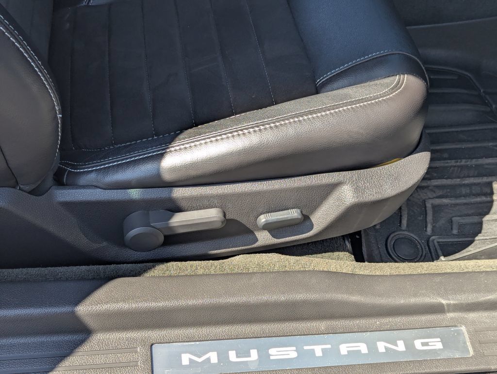 Used 2014 Ford Mustang GT Premium w/ Equipment Group 402A RWD image 33
