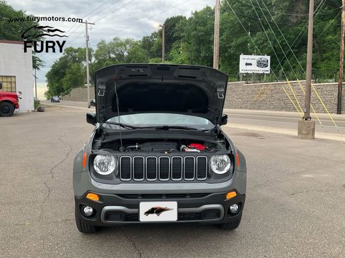 Used 2023 Jeep Renegade Latitude AWD/4WD image 25