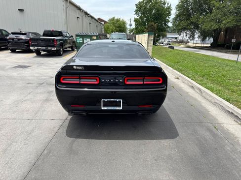 Used 2020 Dodge Challenger R/T RWD image 10