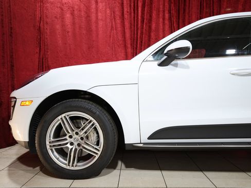 Used 2018 Porsche Macan S AWD/4WD image 5