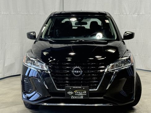 Certified 2024 Nissan Kicks S image 2