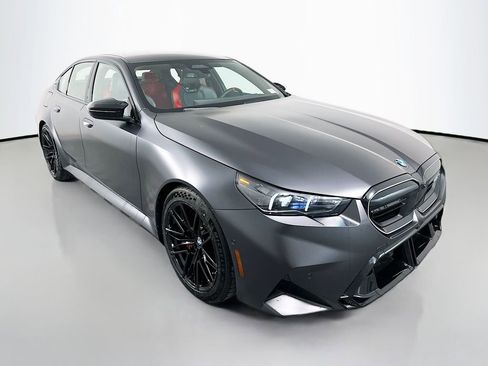New 2026 BMW M5 w/ Executive Package image 3