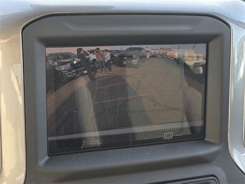 Used 2024 Chevrolet Silverado 1500 Custom image 15