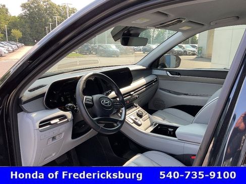 Used 2025 Hyundai Palisade SEL FWD image 32