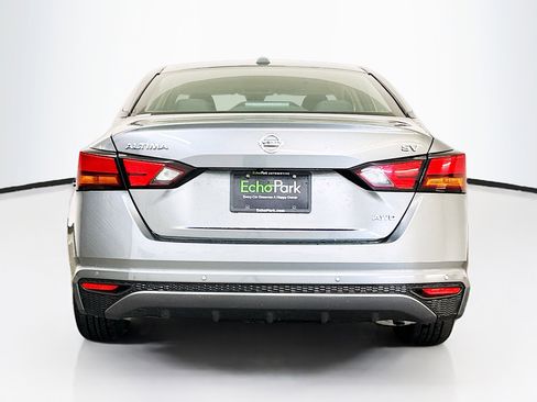 Used 2022 Nissan Altima 2.5 SV AWD/4WD image 7