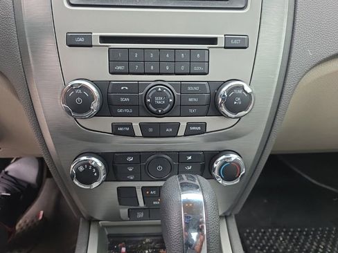 Used 2012 Ford Fusion SE FWD image 18
