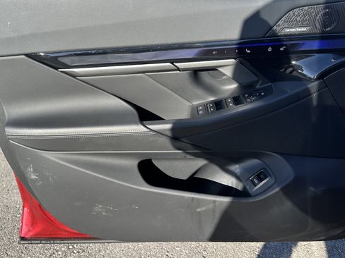 Used 2024 BMW 540i xDrive 540i xDrive w/ Premium Package image 16