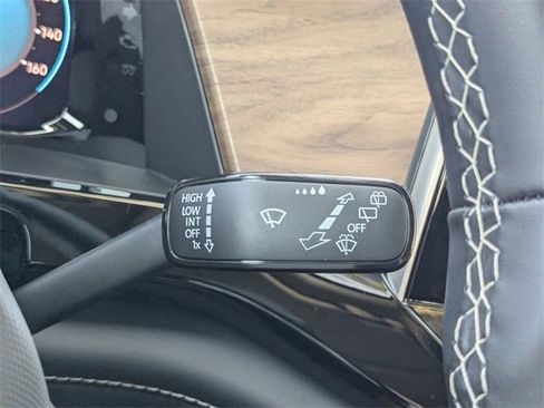 New 2026 Volkswagen Atlas SE image 32