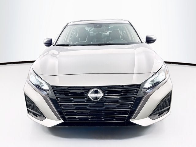New 2026 Nissan Altima 2.5 SV FWD image 2