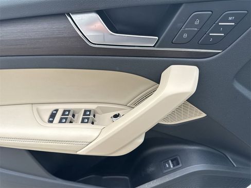 Certified 2023 Audi Q5 2.0T Premium Plus w/ Premium Plus Package image 13