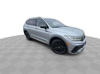 Used 2022 Volkswagen Tiguan SE R-Line FWD video 2