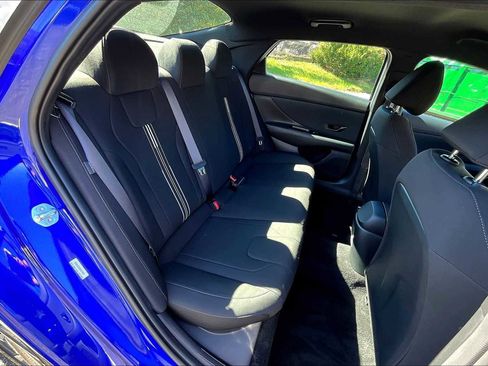 Used 2025 Hyundai Elantra Sport image 20
