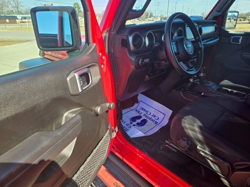 Used 2022 Jeep Wrangler Unlimited Sport image 6