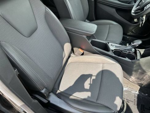 Used 2023 Buick Encore GX Select w/ Sport Touring Package FWD image 27