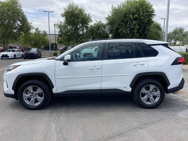 Used 2024 Toyota RAV4 LE AWD/4WD image 4