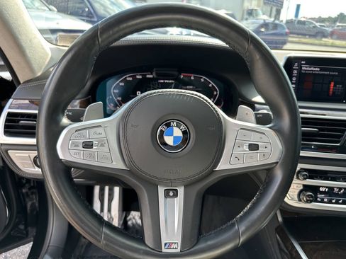 Used 2020 BMW M760i xDrive AWD/4WD image 33