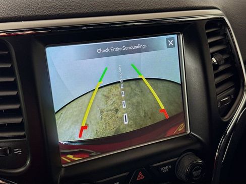 Used 2018 Jeep Grand Cherokee Trailhawk image 18