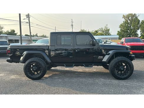 Used 2021 Jeep Gladiator Overland w/ Popular Equipment Package AWD/4WD image 6