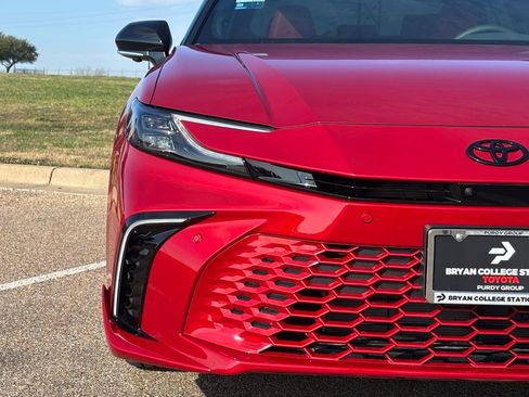 Used 2026 Toyota Camry XSE w/ Premium Plus Package image 4