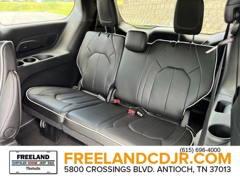 New 2026 Chrysler Pacifica Limited w/ S Appearance Package image 25
