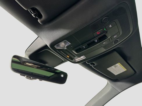 Used 2024 Audi Q3 2.0T Premium Plus image 24