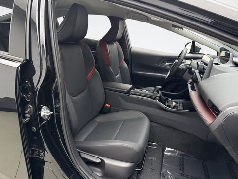 Used 2024 Toyota Prius Prime Premium w/ Advanced Technology Package image 17