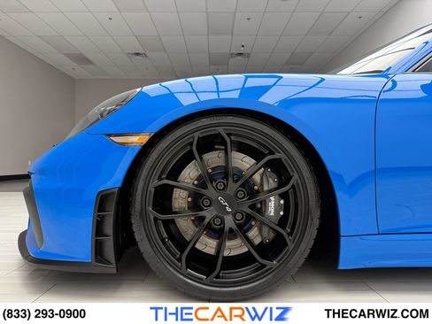 Used 2022 Porsche 718 Cayman GT4 image 11