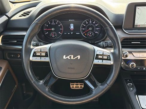 Used 2022 Kia Telluride SX w/ SX Prestige Package image 24