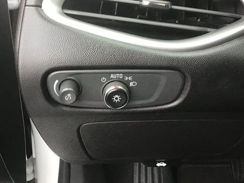 Used 2023 Chevrolet Malibu LT FWD image 22