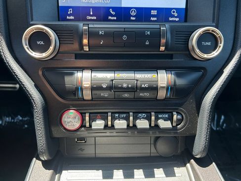 Used 2021 Ford Mustang Shelby GT500 w/ Carbon Fiber Track Pack RWD image 24