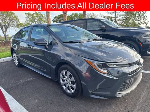 Used 2024 Toyota Corolla LE FWD image 3