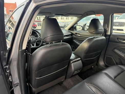 Used 2020 Nissan Altima 2.5 SR FWD image 35