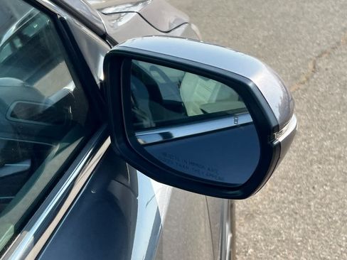 Used 2020 Honda CR-V EX image 19