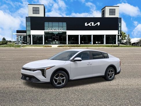 New 2026 Kia K4 FWD image 3