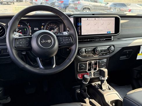 New 2025 Jeep Wrangler Unlimited Rubicon 392 image 27